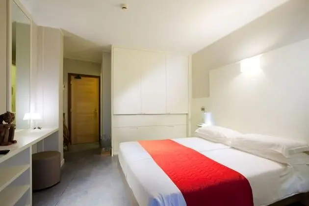 Comfort Tek Büyük veya İki Ayrı Yataklı Oda