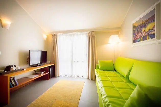 Süit, Jakuzi (Small)