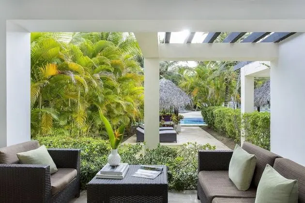 Garden Master Suite Swim-Up