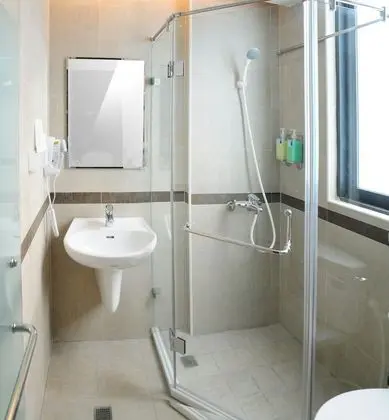 Luxury Tek Büyük Yataklı Oda (No Window or Window Room)