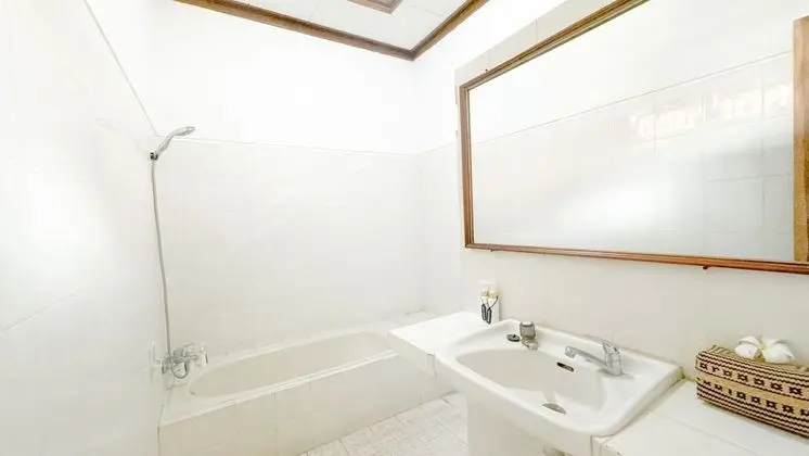 Superior Oda, Balkon, Bahçe Manzaralı