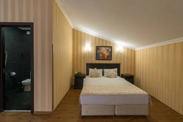 Standard Tek Büyük veya İki Ayrı Yataklı Oda