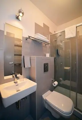 Economy Tek Büyük Yataklı Oda