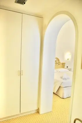 Classic Üç Kişilik Oda