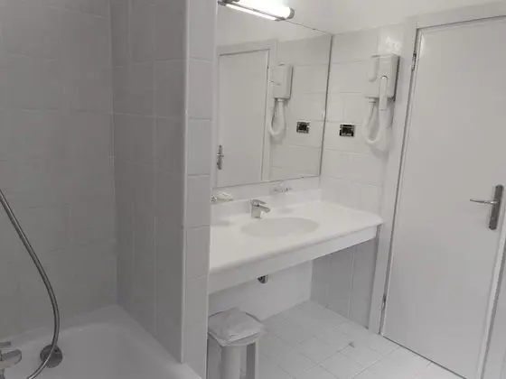 Classic Üç Kişilik Oda