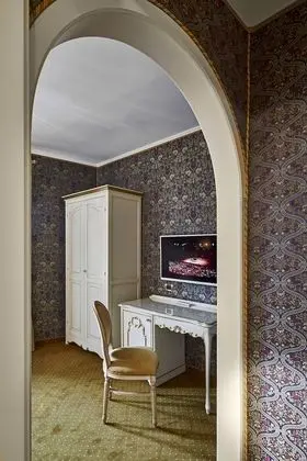 Deluxe Tek Büyük Yataklı Oda, Kanal Manzaralı