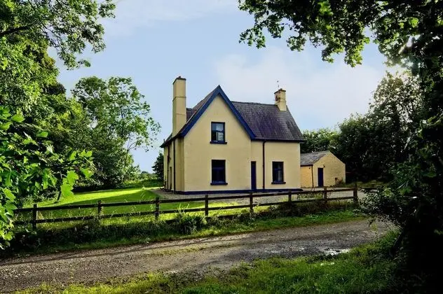 Kır Evi, Özel Banyo, Bahçe Manzaralı