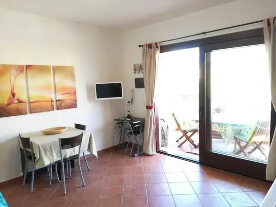 Comfort Apart Daire, Birden Çok Yatak, Bahçe Manzaralı