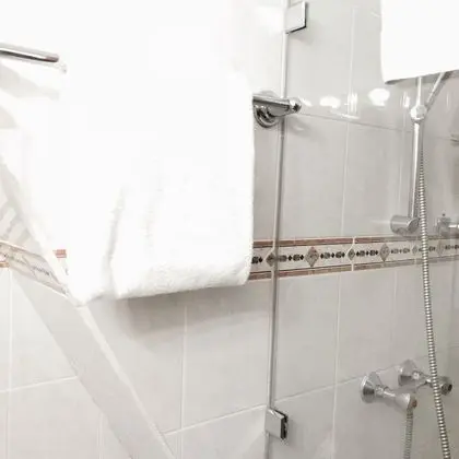 Süit, 2 Çift Kişilik Yatak