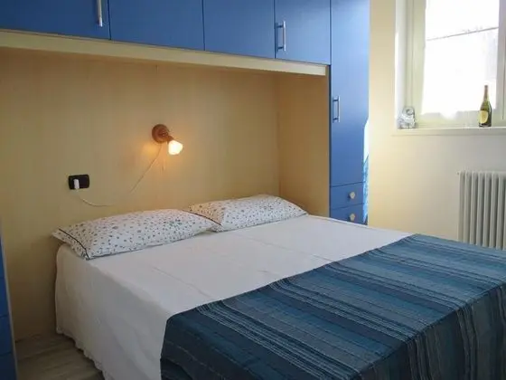 Apart Daire, 2 Yatak Odası, Balkon, Göl Manzaralı