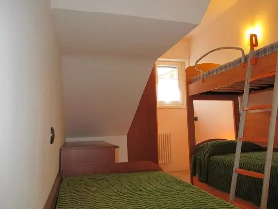 Apart Daire, 2 Yatak Odası, Balkon, Göl Manzaralı