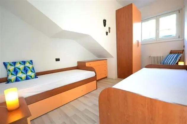 Apart Daire, 2 Yatak Odası, Balkon, Göl Manzaralı