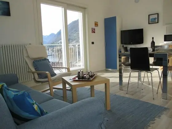 Apart Daire, 2 Yatak Odası, Balkon, Göl Manzaralı