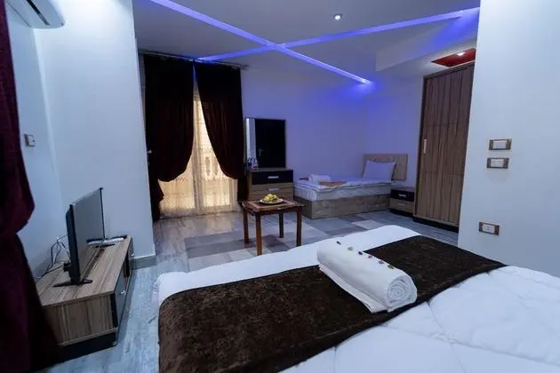 Comfort Triple Room ,City View