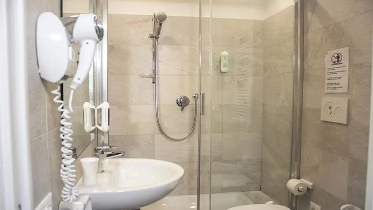 1 Çift Kişilik Veya 2 Tek Kişilik Yatak Deluxe