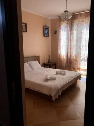 Tek Büyük Yataklı Oda, Balkon