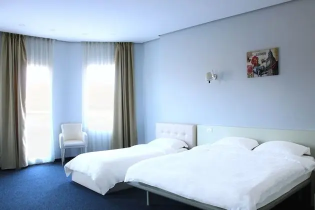 Standard Üç Kişilik Oda, Balkon