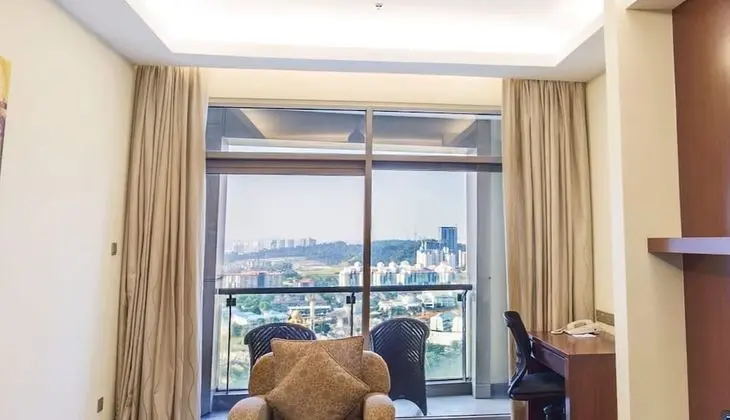 Süit, 1 En Büyük (King) Boy Yatak, Şehir Manzaralı