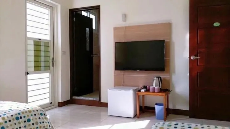 Tek Büyük Yataklı Oda, 2 Tek Kişilik Yatak