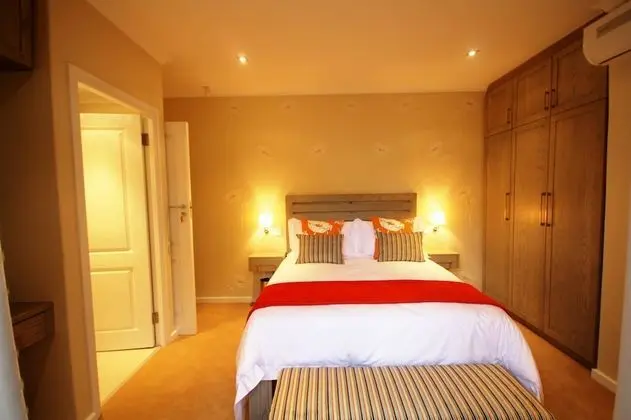 Tek Büyük veya İki Ayrı Yataklı Oda, 1 Yatak Odası, Banyolu/Duşlu (King Room)