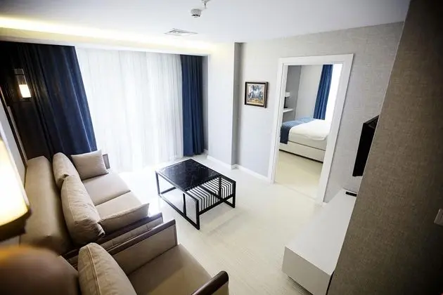 Suit Oda - Bahçe Manzaralı