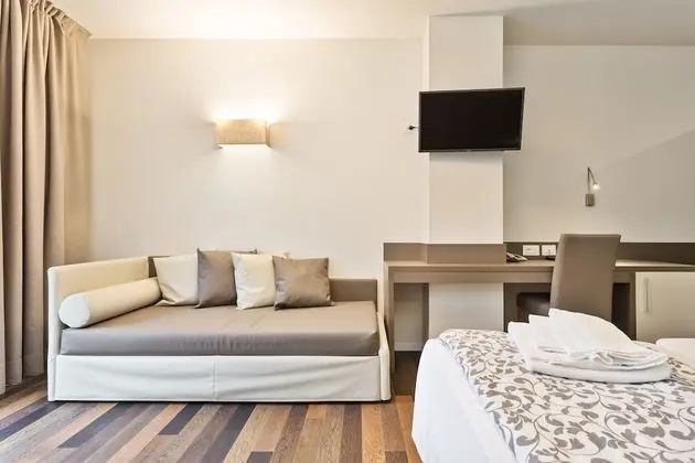 Comfort Tek Büyük Yataklı Oda