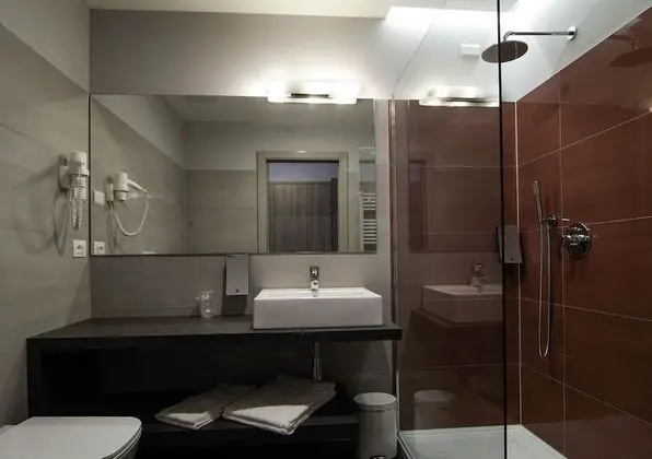 Comfort Tek Büyük Yataklı Oda
