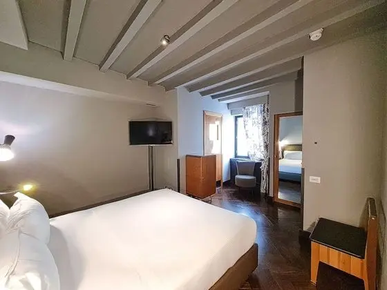 Tek Büyük veya İki Ayrı Yataklı Oda