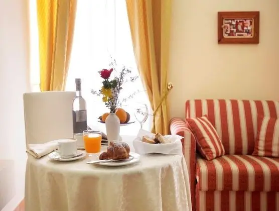 Classic Tek Büyük veya İki Ayrı Yataklı Oda