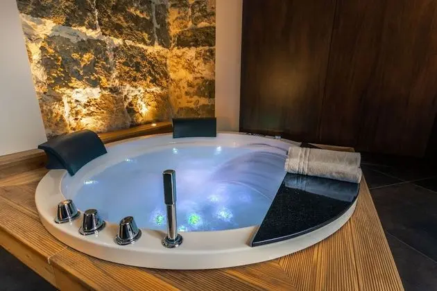 Luxury Tek Büyük Yataklı Oda, Jakuzi