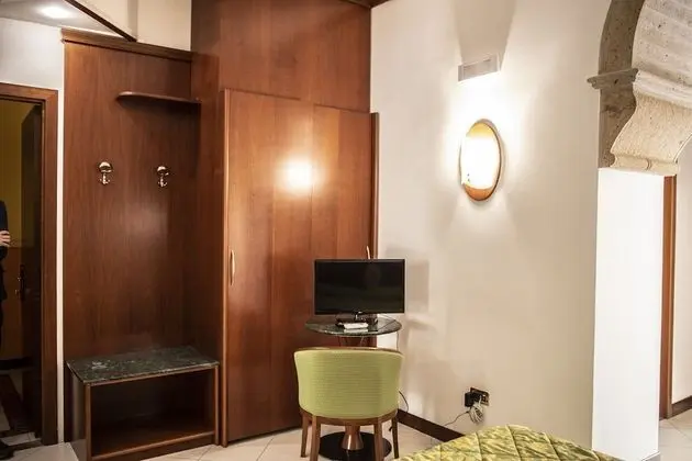 Tek Büyük veya İki Ayrı Yataklı Oda, 1 Çift Kişilik Yatak, Bahçe Manzaralı