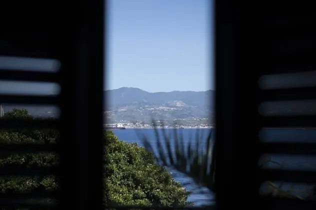 Tek Büyük veya İki Ayrı Yataklı Oda, Deniz Manzaralı