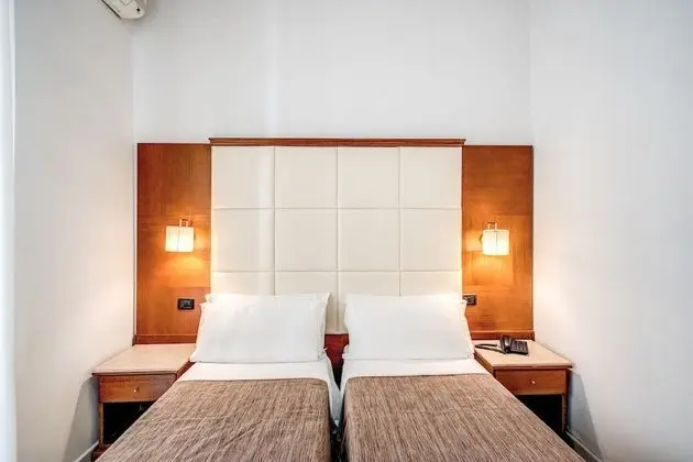 Standard Tek Büyük veya İki Ayrı Yataklı Oda