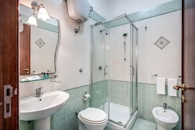 Standard Tek Büyük veya İki Ayrı Yataklı Oda