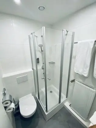 Basic Tek Büyük Yataklı Oda