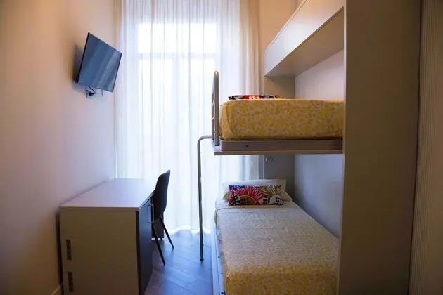 Deluxe Dört Kişilik Oda