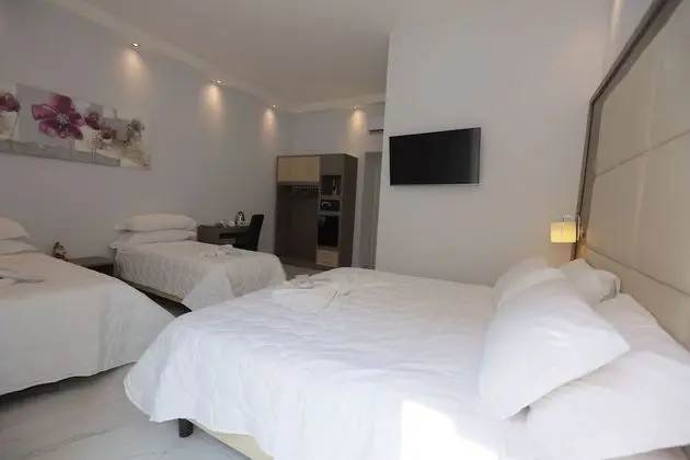 Standard Tek Büyük veya İki Ayrı Yataklı Oda