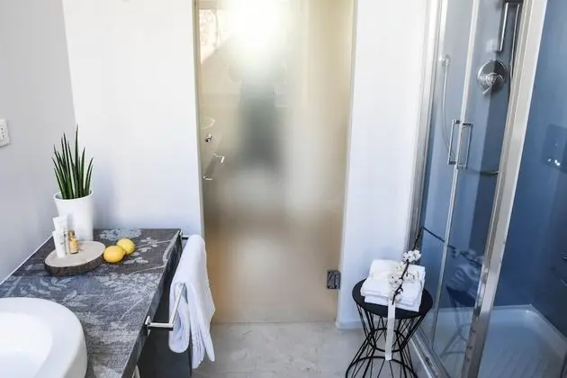 Üç Kişilik Oda, Bahçe Manzaralı