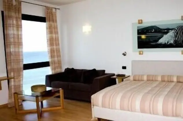 Deluxe Stüdyo, Deniz Manzaralı