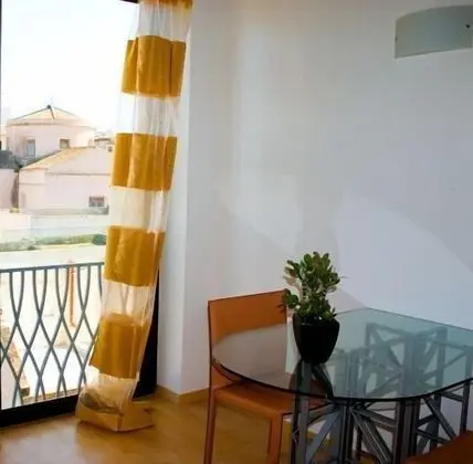 Deluxe Stüdyo, Deniz Manzaralı