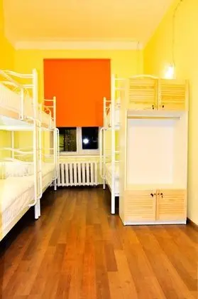 Ortak Ranzalı Oda, Karma Ranzalı Oda (Bed in 6-beds dormitory)