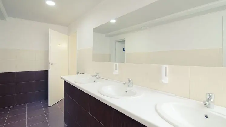 Ortak Ranzalı Oda, Karma Ranzalı Oda (8 beds)