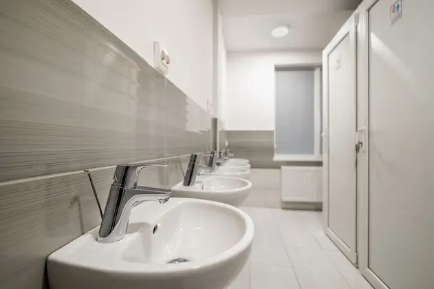 Economy Tek Büyük Yataklı Oda, Ortak Banyo