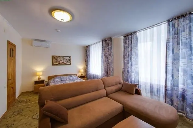 Comfort Tek Büyük Yataklı Oda