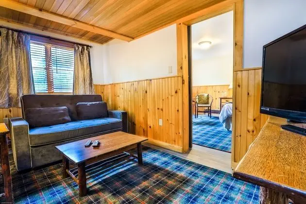 Family Tek Büyük Yataklı Oda, 1 En Büyük (King) Boy Yatak ve Çekyat, Sauna, Bahçe Manzaralı