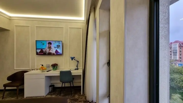 Basic Tek Büyük Yataklı Oda