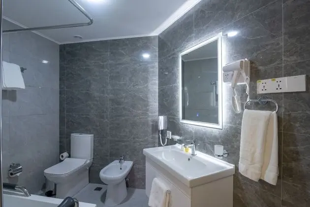 Basic Tek Büyük Yataklı Oda