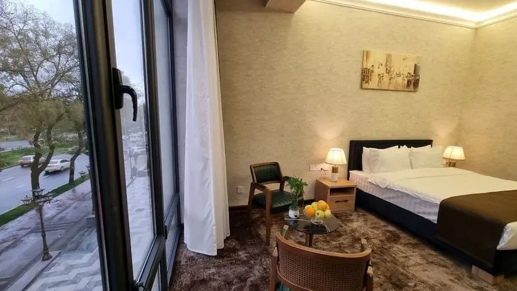Deluxe Tek Büyük Yataklı Oda