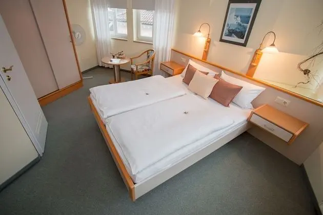 Comfort Tek Büyük Yataklı Oda