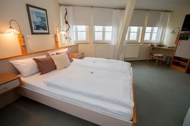 Comfort Tek Büyük Yataklı Oda